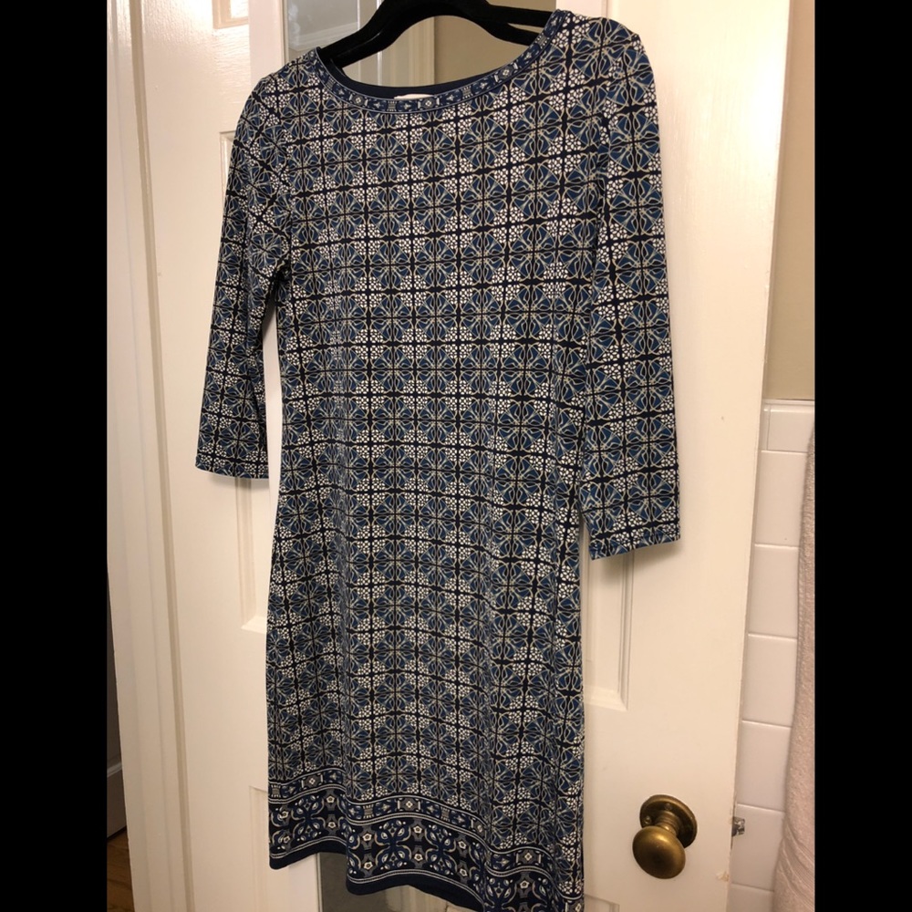 Max studio shift dress